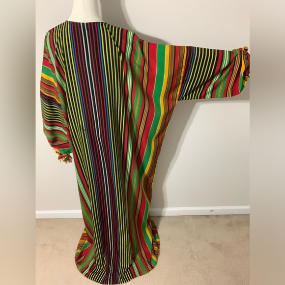 Colorful Striped Dress / Arab / African Style Traditional Abaya - Picture 12 of 17